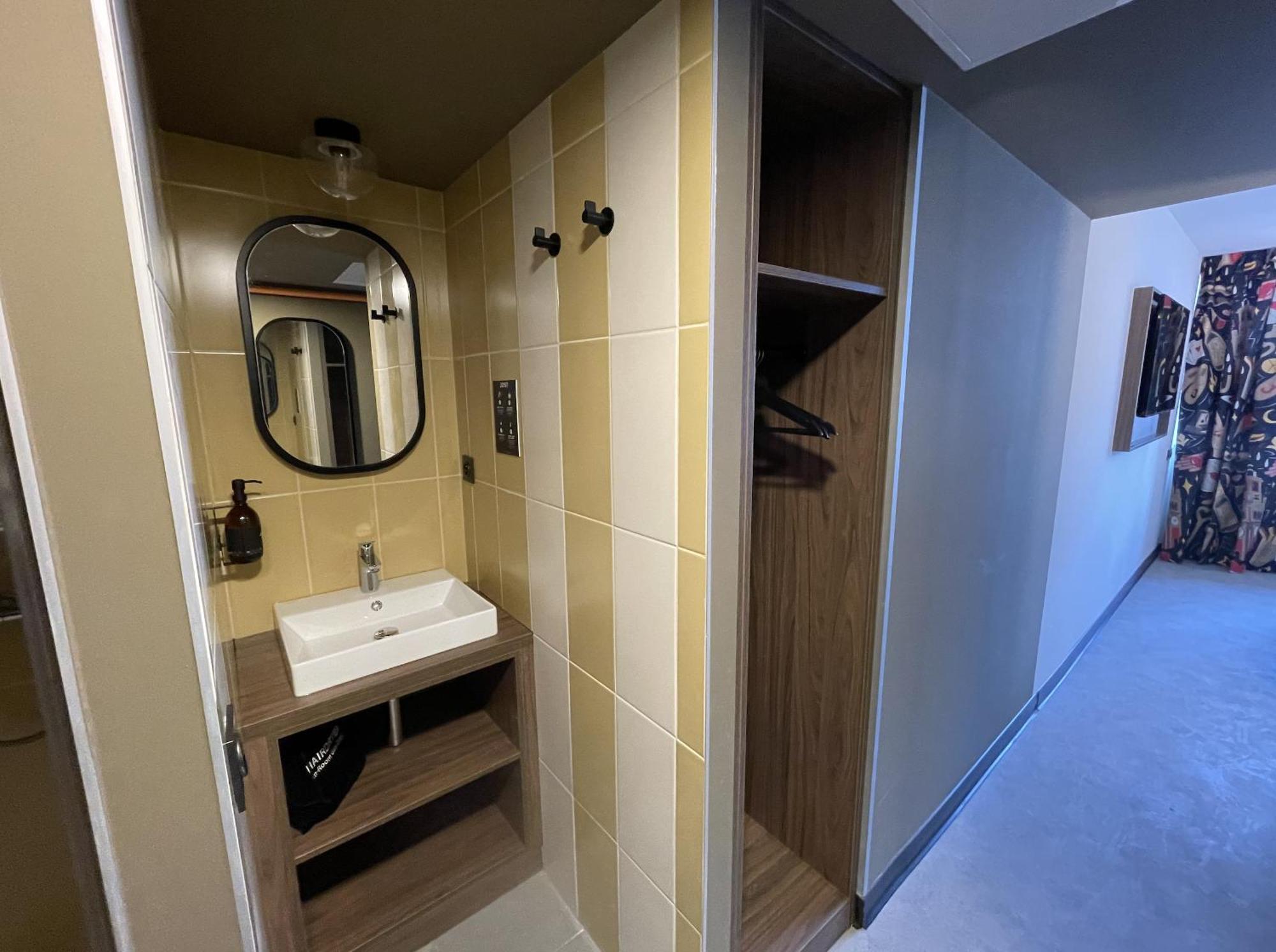 Jost Centre Hotel